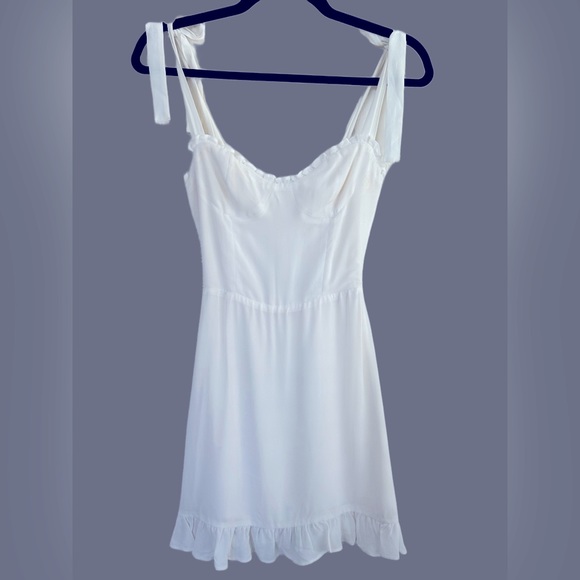 Reformation Dresses & Skirts - Reformation Mini Summer Dress